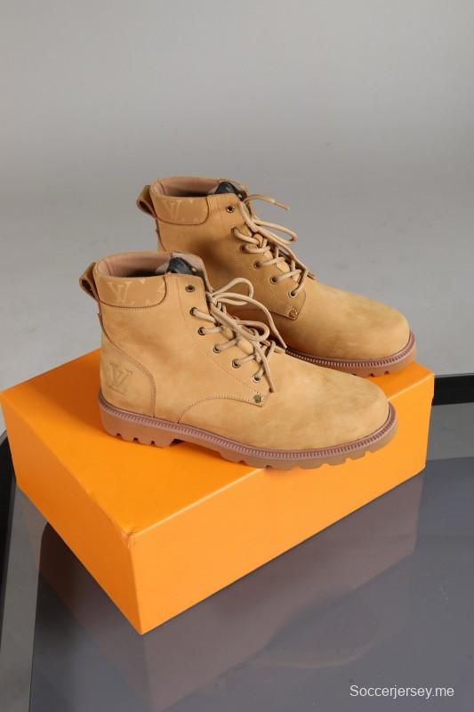 2024 Men Louis Vuitton Beige Nubuck Leather Ankle Boots MJ00470