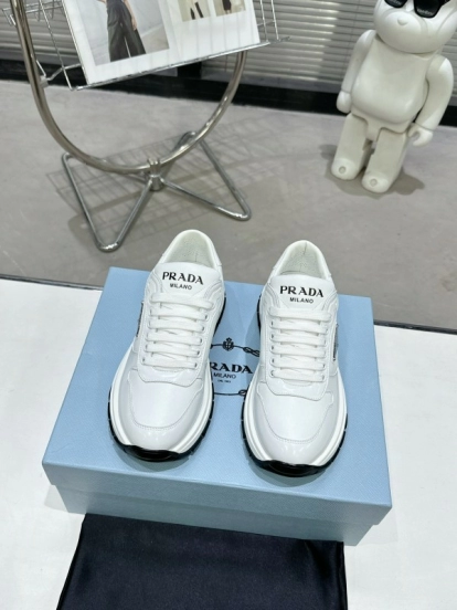 2025 Women Prada White Leather Sneakers KFY00310