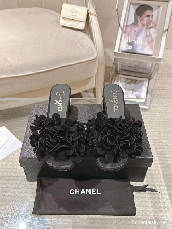 2025 Women Chanel Black Leather Slippers Floral B2032-2