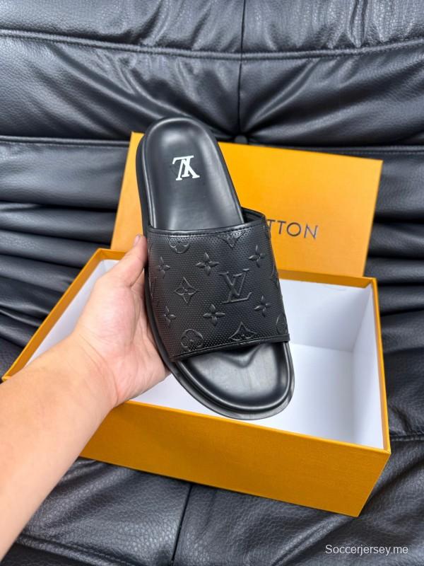 2025 Men Louis Vuitton Black Leather Slippers AS00170