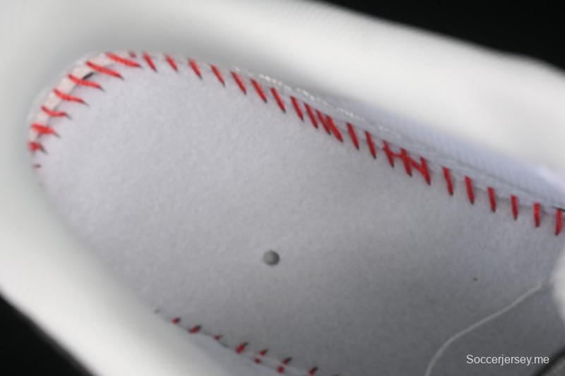 حذاء نايك اير فورس 1 '07 منخفض من نايك اير فورس 1 '07 LV Collaboration باللون الأسود والذهبي - JJ2508-703