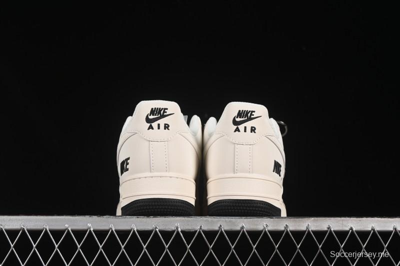 حذاء نايك اير فورس 1'07 منخفض كاجوال مع سووش أسود ثلاثي - XX3168-183