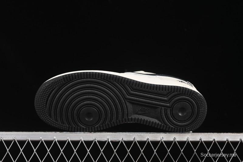 حذاء نايك اير فورس 1 '07 منخفض من نايك ستاسي كولابوريشن أبيض رمادي كاجوال - KK1988-093