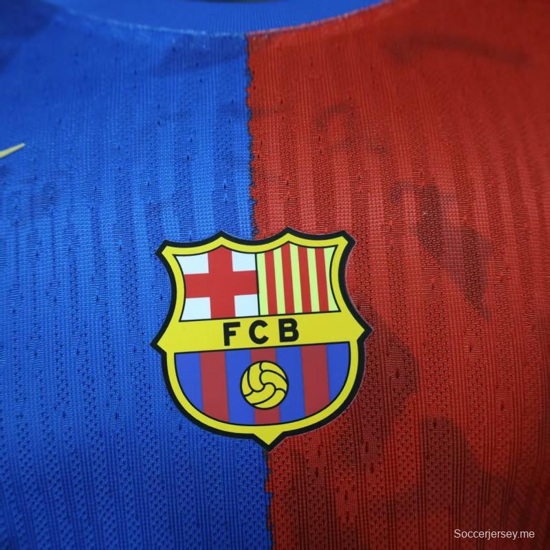 إصدار اللاعب 25/26 برشلونة ترافيس سكوت أزرق بنصف قميص نصف مقسوم أحمر