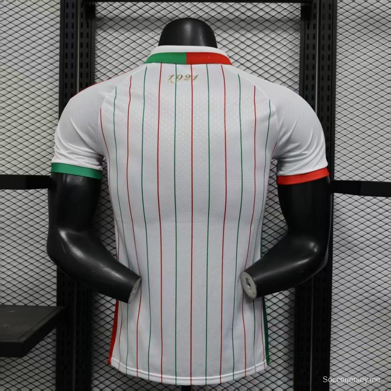 إصدار اللاعب 2025 قميص فلسطين 2025 أبيض مع قميص مقلم باللونين الأحمر والأخضر