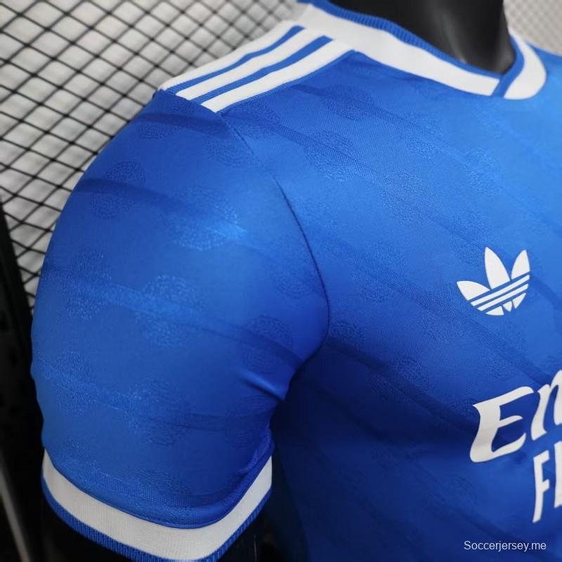 إصدار اللاعب 25/26 القميص الأزرق الثالث لريال مدريد 25/26