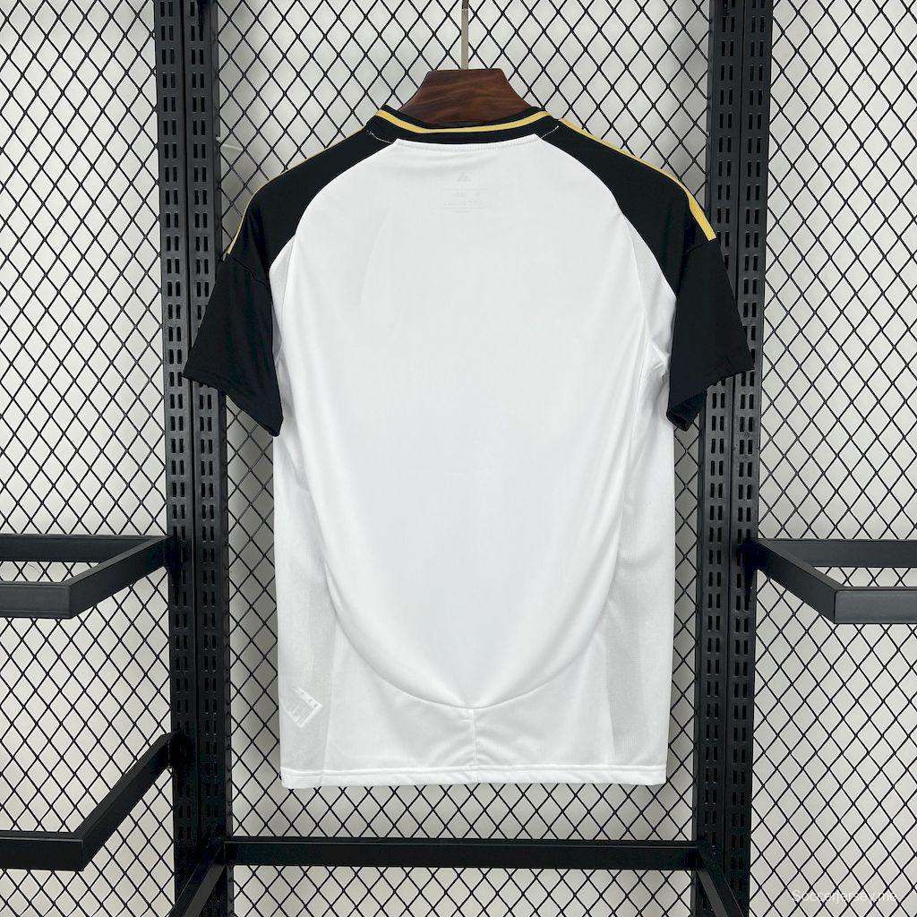 2025/26 قميص أتليتكو مينيرو خارج ملعبه 2025/26