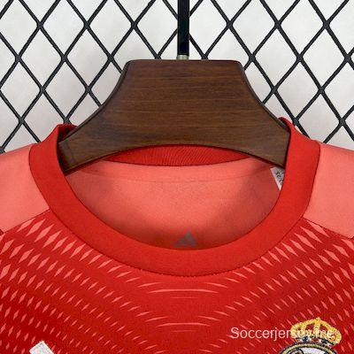 2025/26 كيدز ريال مدريد 2025/26 قميص حارس مرمى ريال مدريد برتقالي اللون أحمر