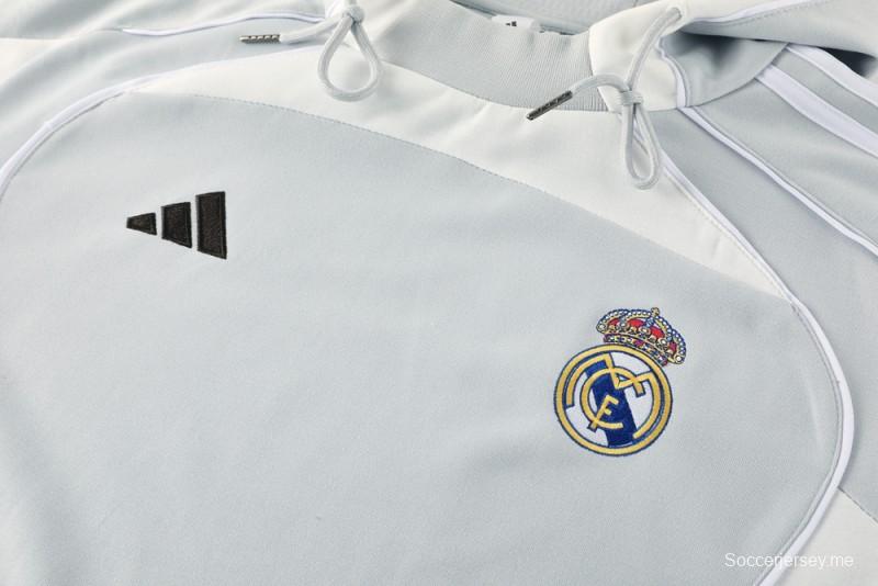 25/26 جاكيت هودي ريال مدريد بغطاء رأس كامل بسحاب + بنطلون طويل