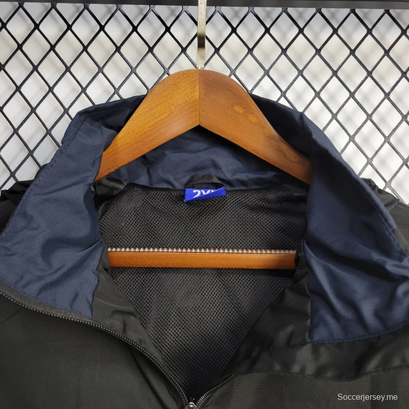 25/26 جاكيت نيوكاسل يونايتد سترة واقية من الرياح أسود