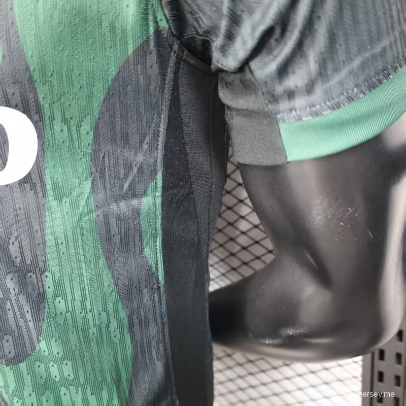 إصدار اللاعب 25/26 قميص سبورتينج لشبونة الثالث