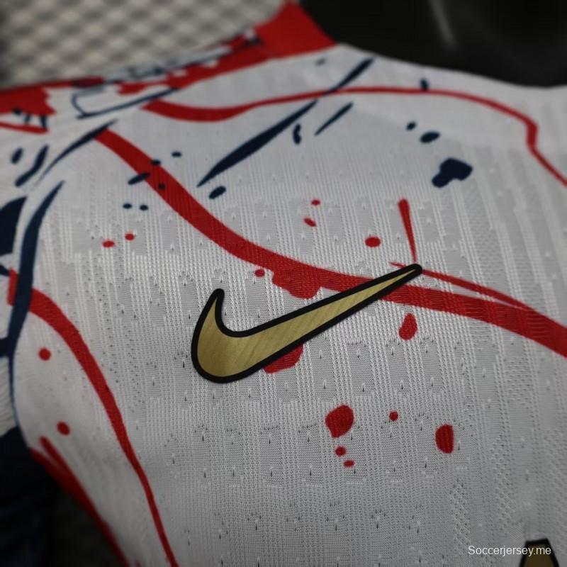إصدار اللاعب 25/26 باريس سان جيرمان/باريس سان جيرمان قميص أبيض بنقشة الفن التجريدي