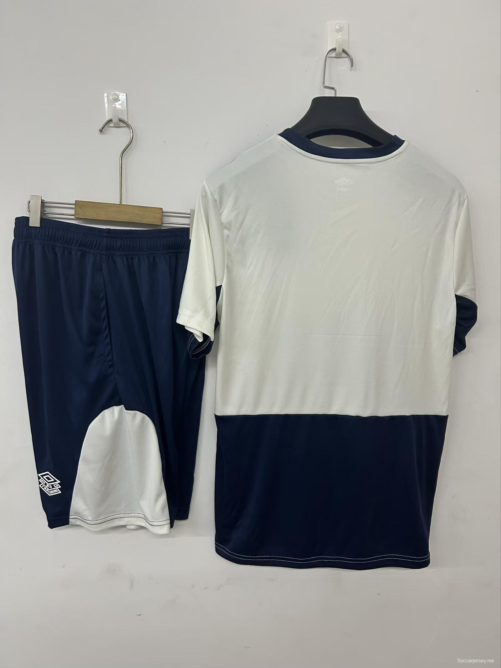 25/26 قميص تدريب وست هام يونايتد باللون البيج + شورت رياضي