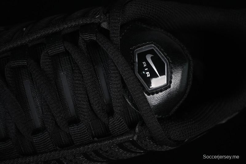 حذاء الجري اير ماكس بلس ريترو من نايك بتقنية الوسائد الهوائية - 604133-050