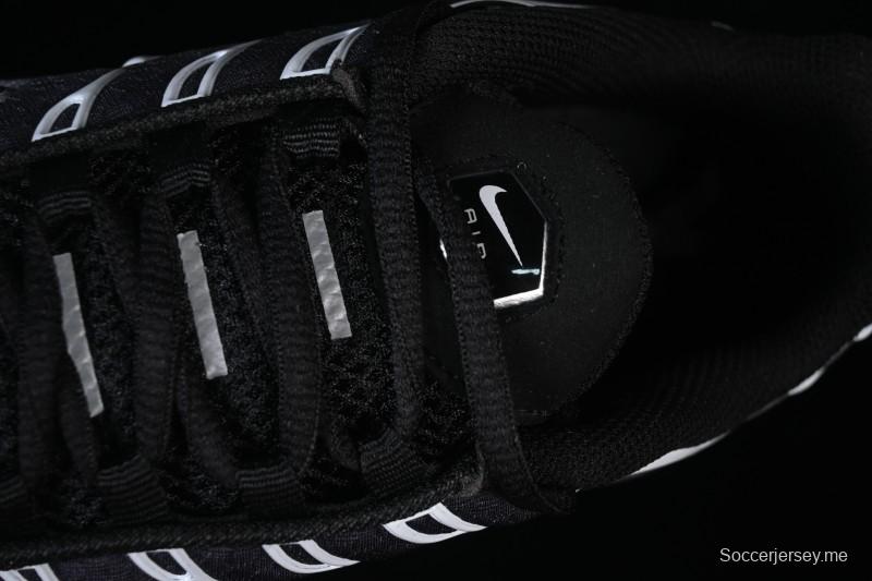 حذاء الجري اير ماكس بلس ريترو من نايك بتقنية الوسائد الهوائية - DM0032-003