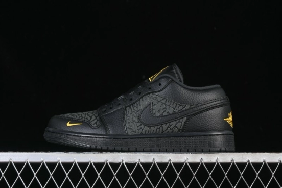 حذاء نايك اير جوردان 1 لاو بطبعة الفيل من نايك - IM6568-010