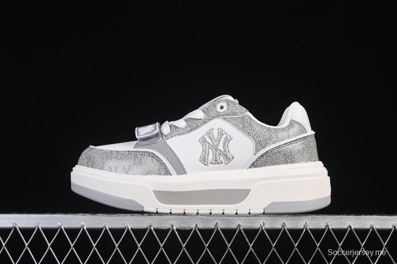 أديداس نيويورك نيويورك يانكيز سنيكرز نيويورك يانكيز سنيكرز - 3ASXXP025N50GRS