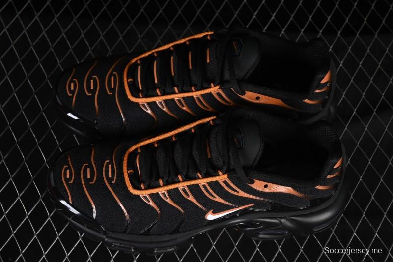 حذاء الجري اير ماكس بلس ريترو من نايك مع وسادة هوائية - FN6949-400