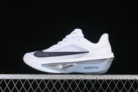 حذاء الجري زوم فلاي 6 ألترا باونس خفيف الوزن من نايك - FN8454-104