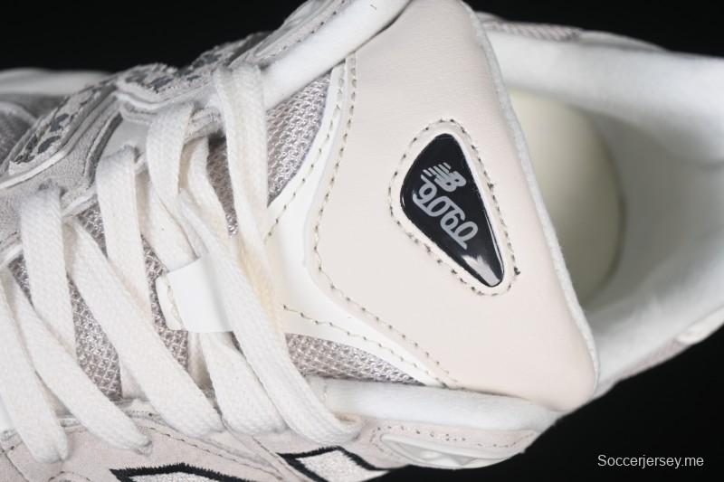 حذاء جري كاجوال ريترو كاجوال من سلسلة نيو بالانس NB9060 - U9060ASP