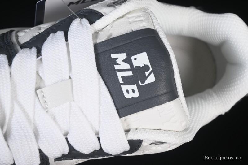 حذاء رياضي كاجوال كاجوال بلاتفورم مكتنزة مطرزة بنقشة Monogram من نيويورك يانكيز MLB - 3ASXE035N50CGS