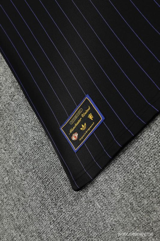 25/26 مانشستر يونايتد أديداس أديداس أديداس سترة نبيذ أصلي + شورت