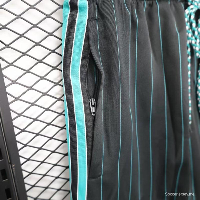 25/26 شورت ليفربول أديداس أديداس أصلي أسود بخطوط مائلة مخضرّة