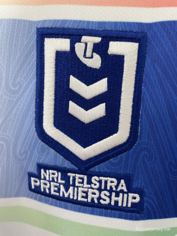 25/26 محاربو نيوزيلندا المحاربون النيوزيلنديون أبيض مع لوحات زرقاء وقميص تراث متدرج دائري