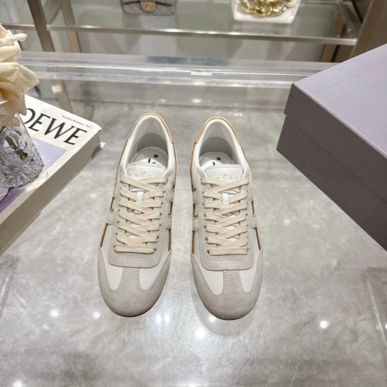 حذاء رياضي كاجوال للركض من هوجان للزوجين - KFY00330