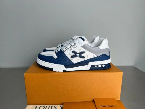 تشكيلة أديداس 2025 لربيع/صيف 2025 أحذية الجري من أديداس - إصدار LV