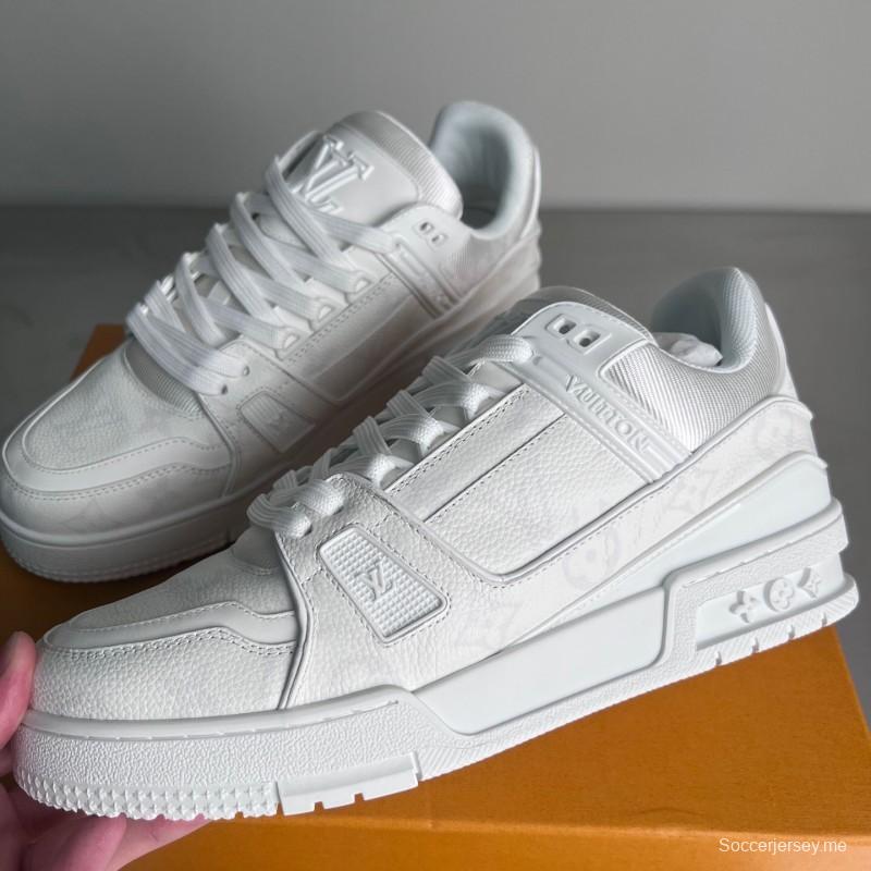 حذاء رياضي بشعار لويس فويتون 2025 مجموعة ربيع وصيف 2025 - YC