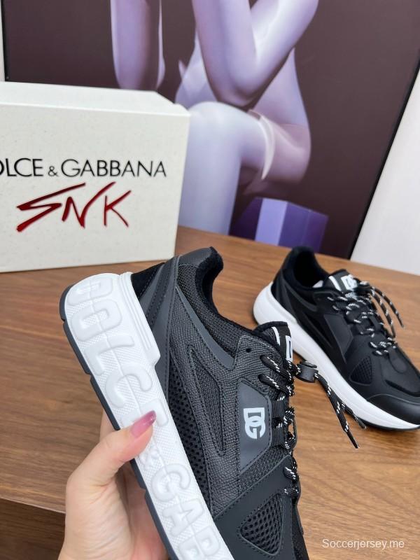 حذاء كاجوال من دولتشي آند غابانا 2025 بتصميم عادي مبالغ فيه - AS00320