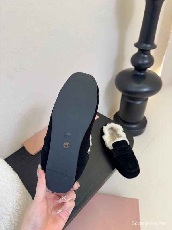 حذاء قطني من الصوف بنعل سميك بنمط بريطاني جديد من الصوف - KFY00320