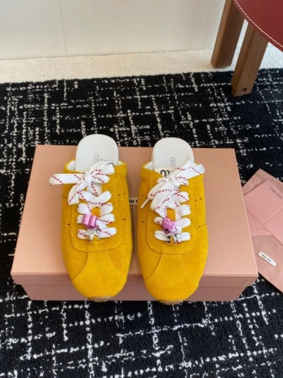 ميو ميو ميو حذاء كاجوال نصف دراج كاجوال ديكون - KFY00295