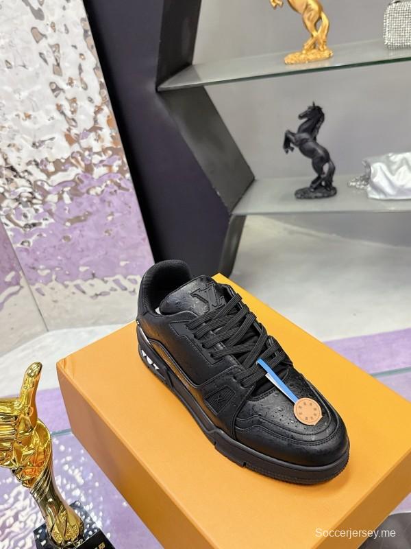 لويس فويتون LV حذاء رياضي ماكسي من لويس فويتون LV Trainer Maxi سنيكرز برأس من جلد العجل بنقشة النعام - AS00400