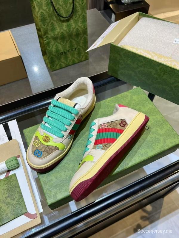 حذاء رياضي من غوتشي بتصميم ريترو 2025 بتصميم ريترو 2025 مع شعار GG المعدني - AS00270