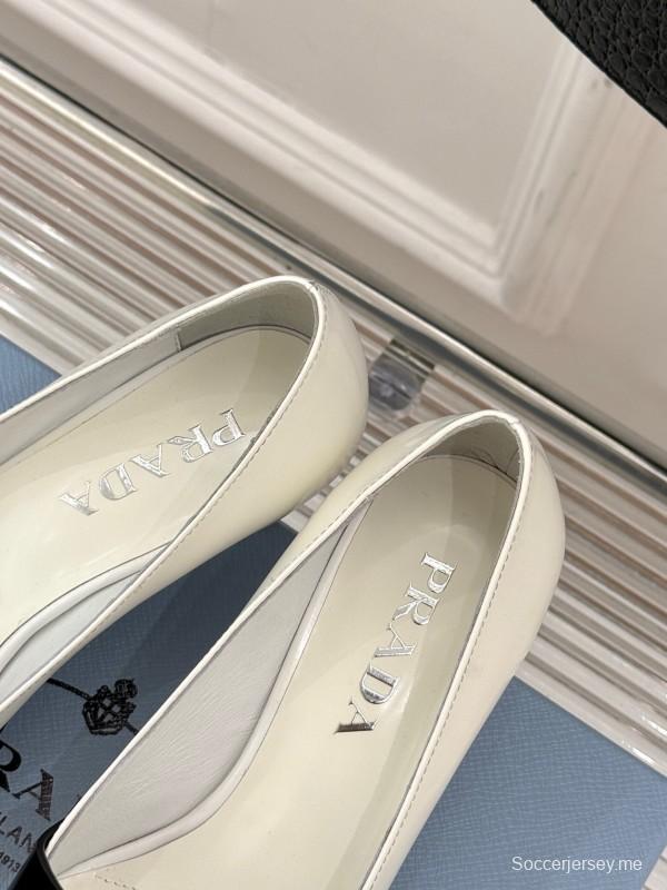 PRADA 2025/SS حذاء فردي بكعب مدبب من الأمام بكعب واحد - KFY00310
