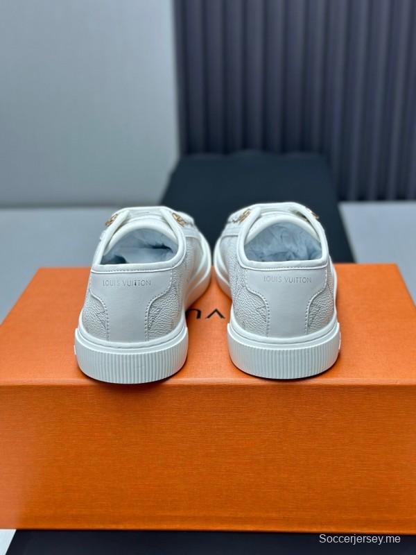 حذاء رياضي أبيض كاجوال بطبعة حيوانات من سلسلة تايم أوت من لويس فويتون - AS00260