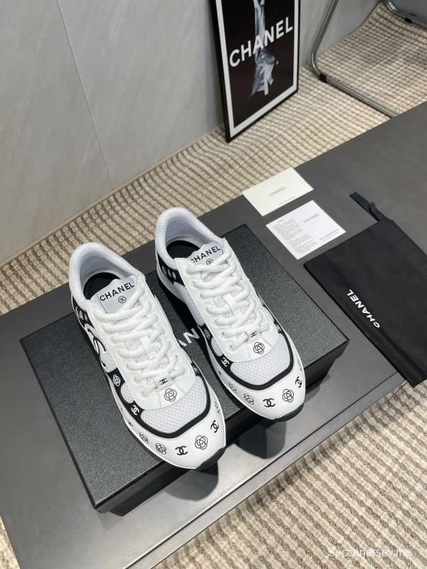 شانيل شانيل سيلفر هورن كينغ II سلسلة كاجوال كينغ II لربيع وصيف 2025 - KFY00330