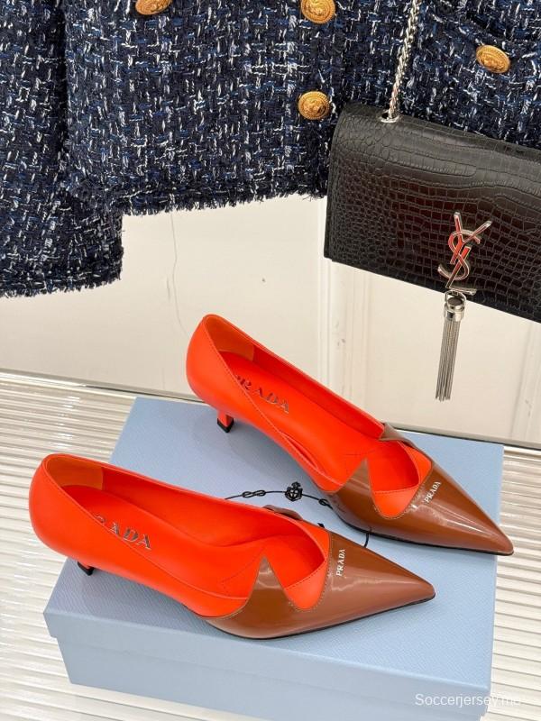 PRADA 2025/SS حذاء فردي بكعب مدبب من الأمام بكعب واحد - KFY00310
