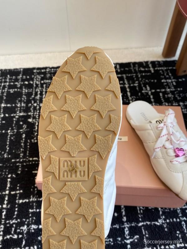 ميو ميو 2025 ميو ميو 2025 حذاء رياضي سحابي سليب، سبرينغ سليب أون - KFY00295