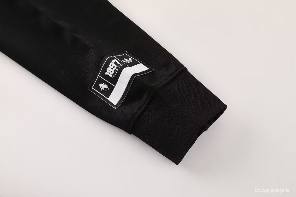 25/26 يوفنتوس سويت شيرت أسود كامل بسحاب + بنطلون طويل + جاكيت أسود بسحاب