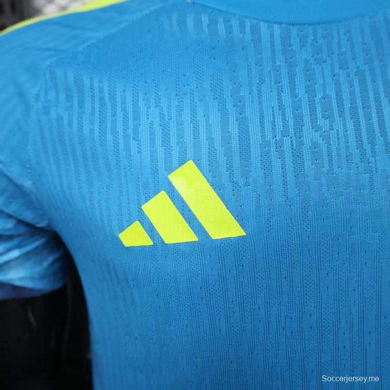 2026 نسخة اللاعبين قميص إسبانيا الأزرق للعب خارج أرضها