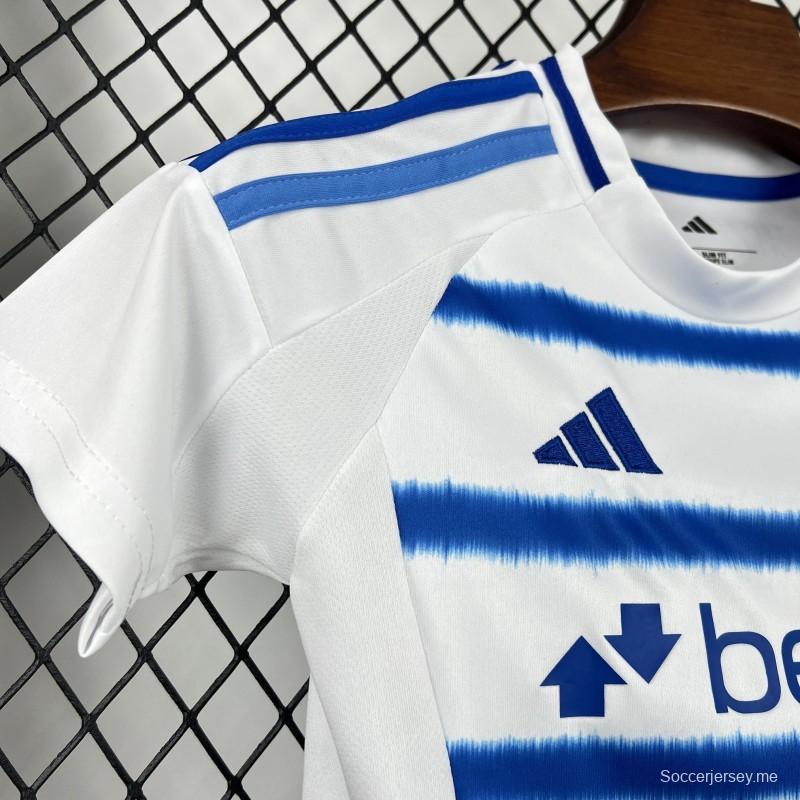 2026/27 كيدز كروزيرو - الزي الخارجي