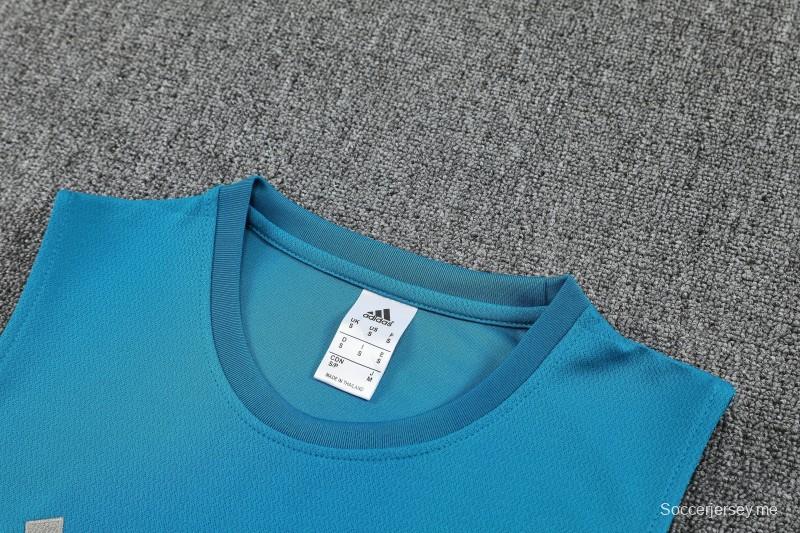 26/27 سترة تدريب بلا أكمام وشورت من أرسنال باللونين الأزرق الفاتح والأزرق الداكن