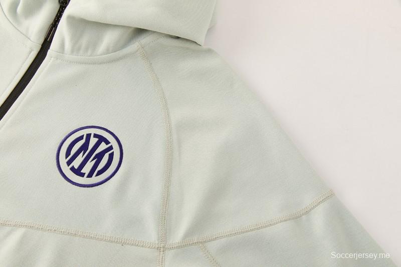 26/27 بدلة رياضية من إنتر ميلان بلون أخضر فاتح مع سحاب كامل وغطاء للرأس + بنطال طويل