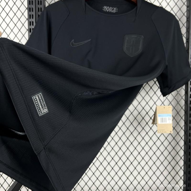 قميص النرويج للرجال في كأس العالم 2026 (قميص المباريات الخارجية)