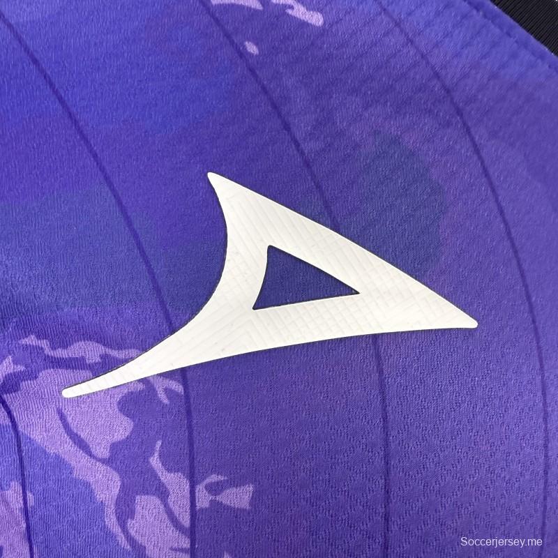 قميص لاعب نسخة 25/26 لنادي مازاتلان لكرة القدم باللون الأرجواني بنمط "ماربل واش"