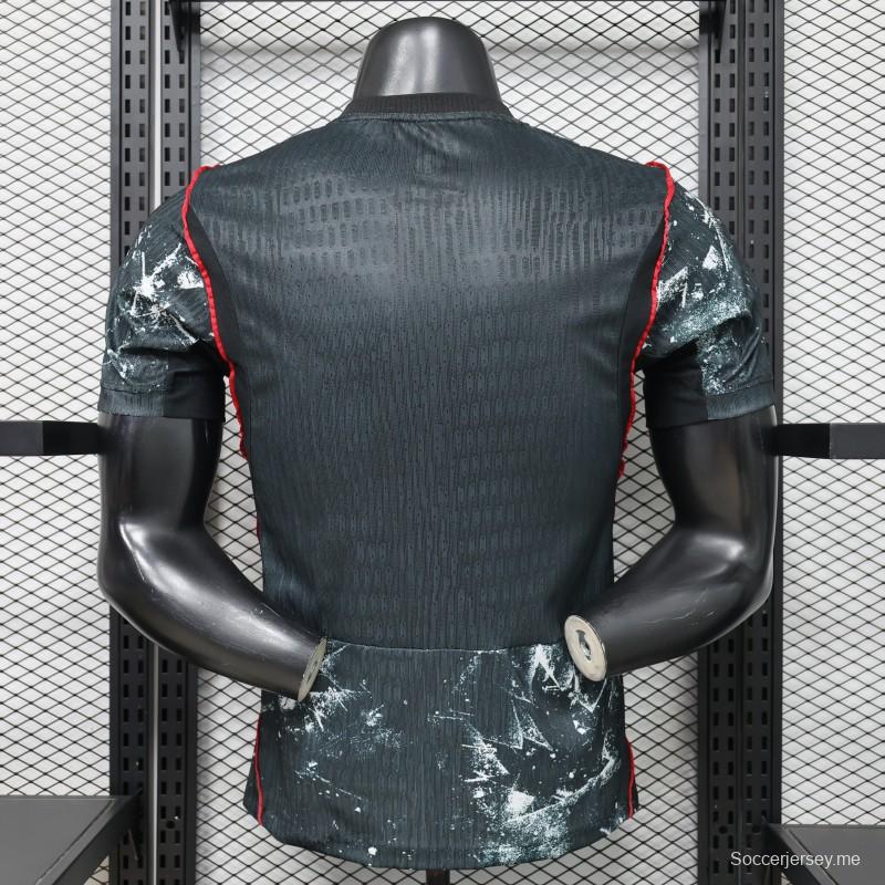 قميص اللاعب الإصدار 2026 كندا الثالث باللون الرمادي الداكن مع طبعة كريستال الجليد المتكسر على كامل القميص