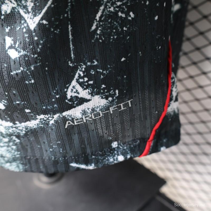 قميص اللاعب الإصدار 2026 كندا الثالث باللون الرمادي الداكن مع طبعة كريستال الجليد المتكسر على كامل القميص